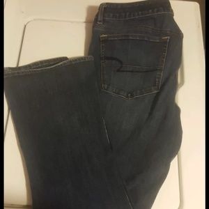 American Eagle Skinny Kick jeans